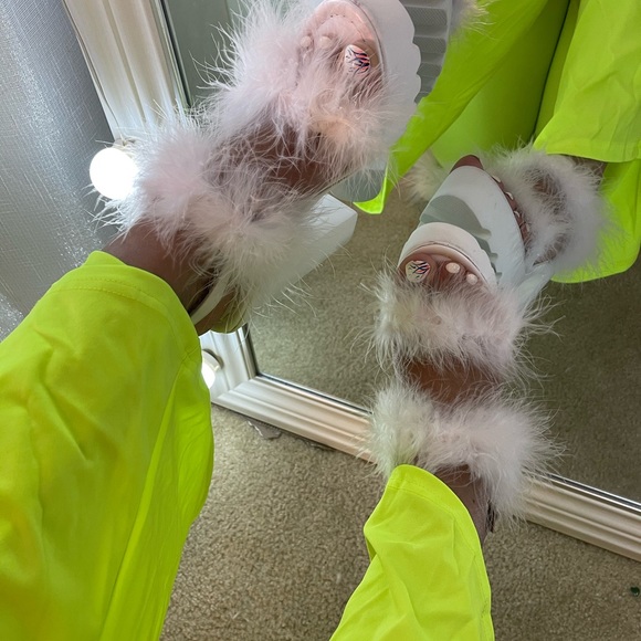 “Clueless” chunky furry platforms - Picture 11 of 11